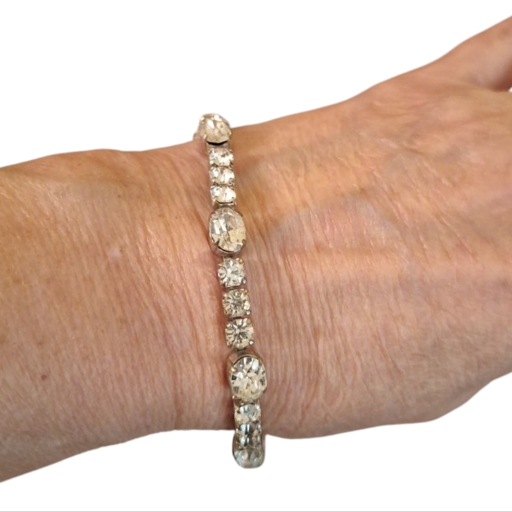 Vintage Designer Signed Kramer Silver Tone Rhinestone Bracelet 6.5 inches